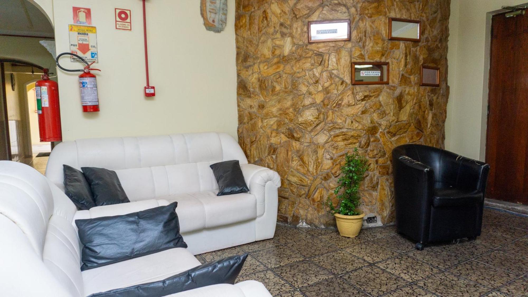 Canoas Hotel Castel Buitenkant foto